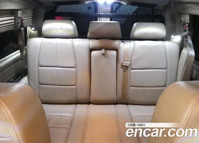 Chevrolet Express Van 2019 thumb 10