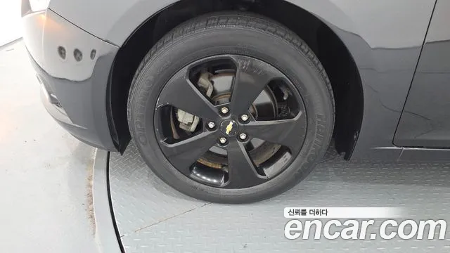 ChevroletGMDaewoo Cruze 2012 thumb 4