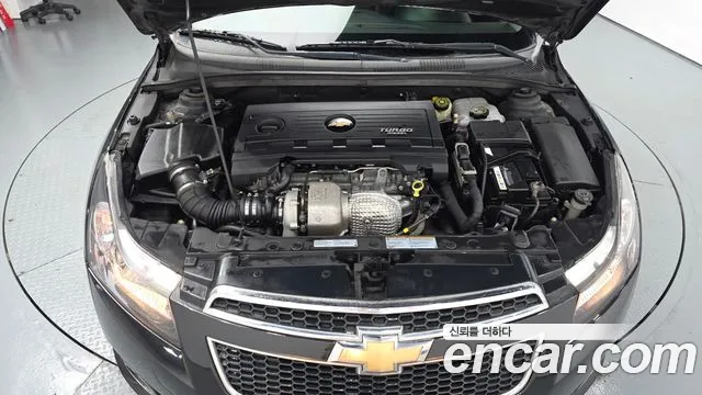 ChevroletGMDaewoo Cruze 2012 thumb 5