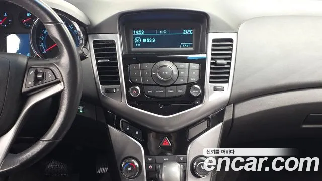 ChevroletGMDaewoo Cruze 2012 thumb 12
