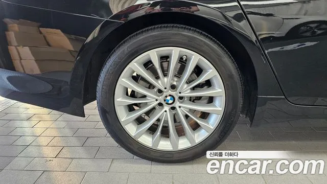 BMW 5-Series 2021 thumb 5