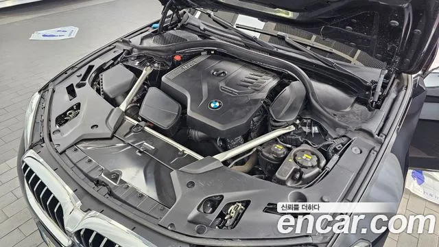 BMW 5-Series 2021 thumb 6