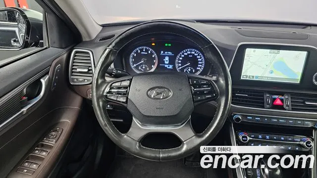 Hyundai Grandeur 2016 thumb 11