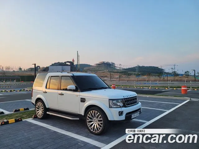 Land Rover Discovery 2014 thumb 2