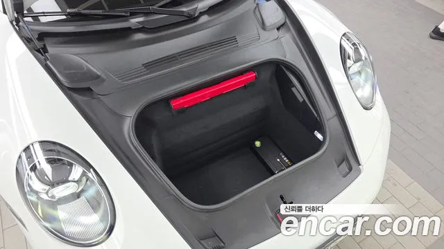 Porsche 911 2021 thumb 6