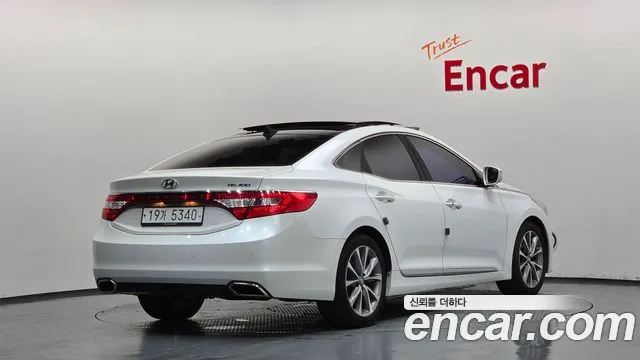 Hyundai Grandeur 2014 thumb 2