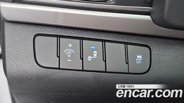 Hyundai Avante 2018 thumb 12