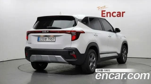Kia Seltos 2023 thumb 2