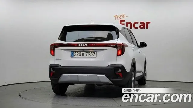 Kia Seltos 2023 thumb 4