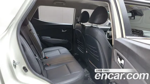 KG_Mobility_Ssangyong TIBOLI 2022 thumb 11