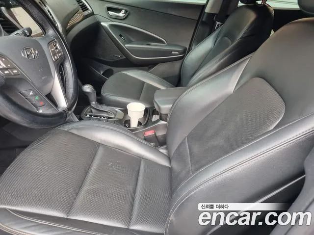 Hyundai Santa Fe 2012 thumb 10