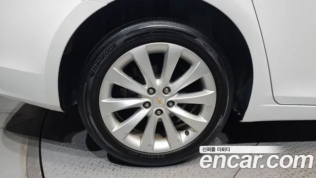 ChevroletGMDaewoo Cruze 2015 thumb 5