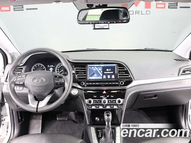 Hyundai Avante 2018 thumb 5