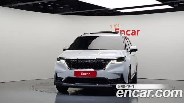 Kia Carnival 2021 thumb 3