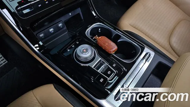 Kia Carnival 2021 thumb 9