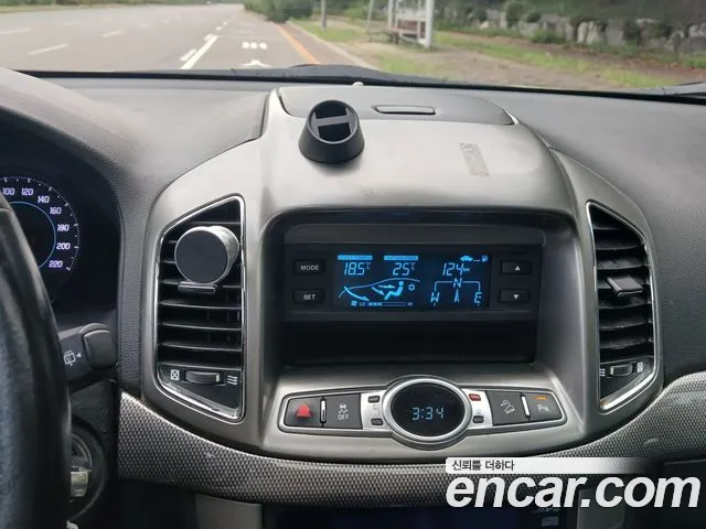 ChevroletGMDaewoo Captiva 2012 thumb 7