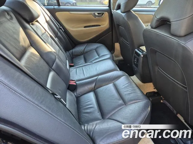 Volvo S60 2006 thumb 6