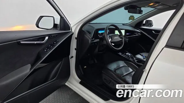 Kia Niro 2023 thumb 9