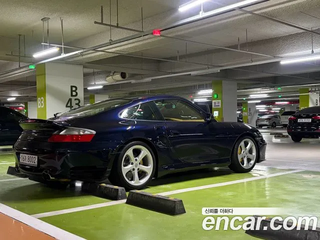 Porsche 911 2003 thumb 2
