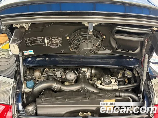 Porsche 911 2003 thumb 6