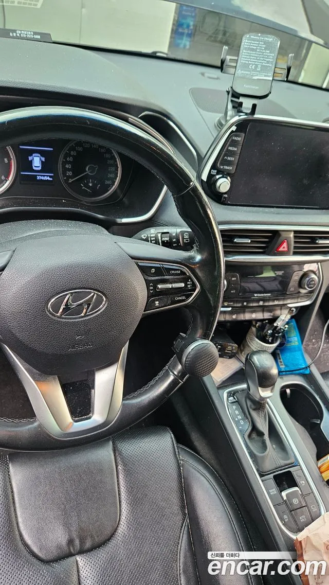 Hyundai Santa Fe 2018 thumb 7