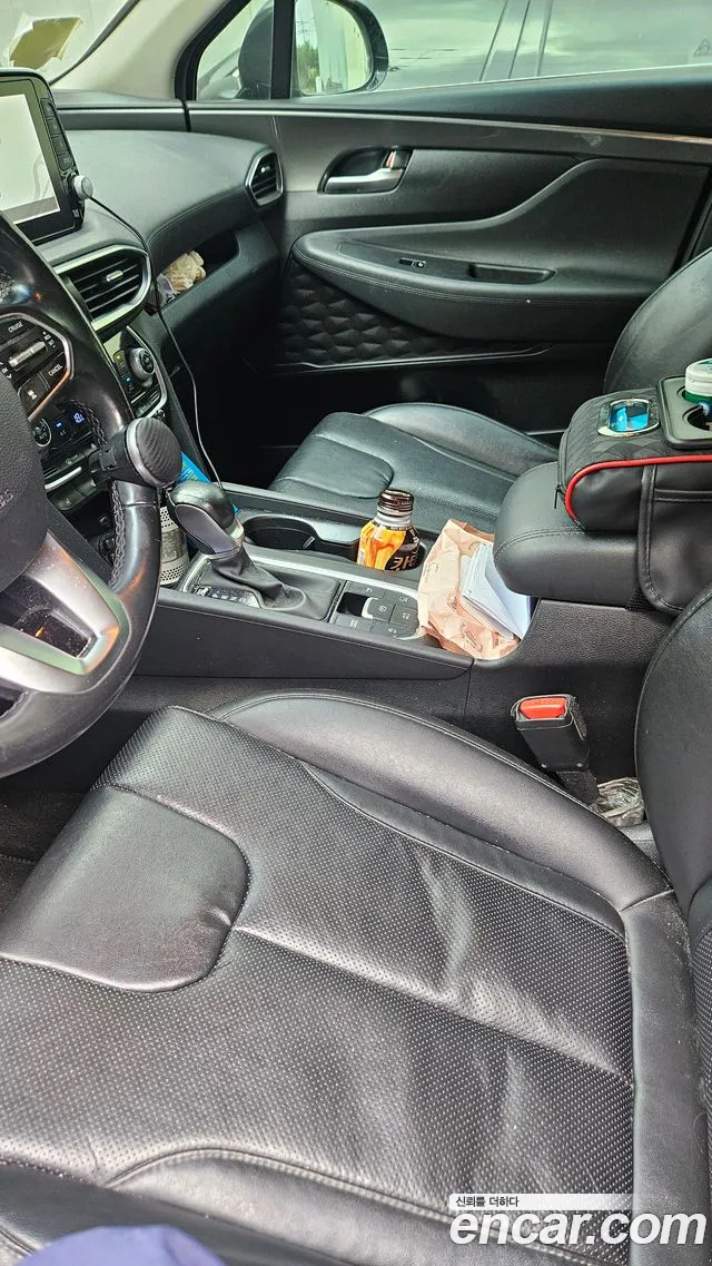 Hyundai Santa Fe 2018 thumb 10