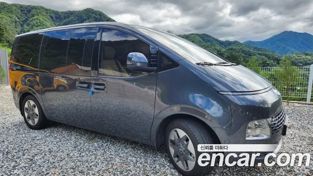 Hyundai Staria 2024 thumb 6