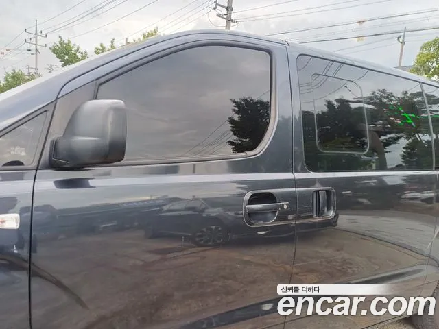 Hyundai Starex 2014 thumb 3