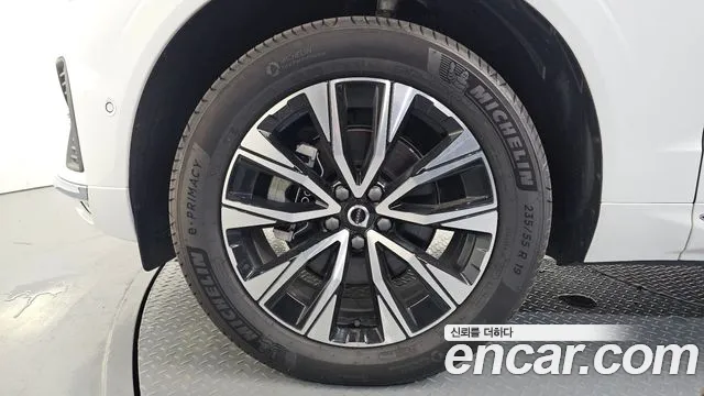 Volvo XC60 2025 thumb 5
