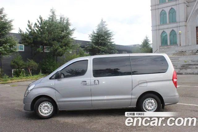 Hyundai Starex 2017 thumb 8