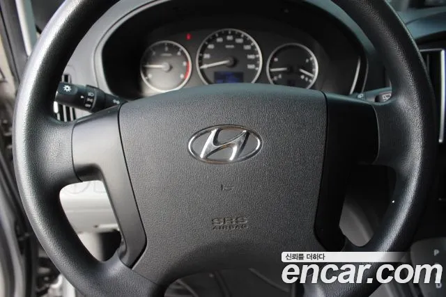 Hyundai Starex 2017 thumb 10
