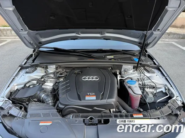 Audi A4 2015 thumb 6