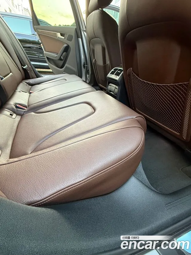 Audi A4 2015 thumb 10