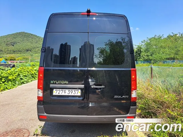 Hyundai Staria 2026 thumb 2