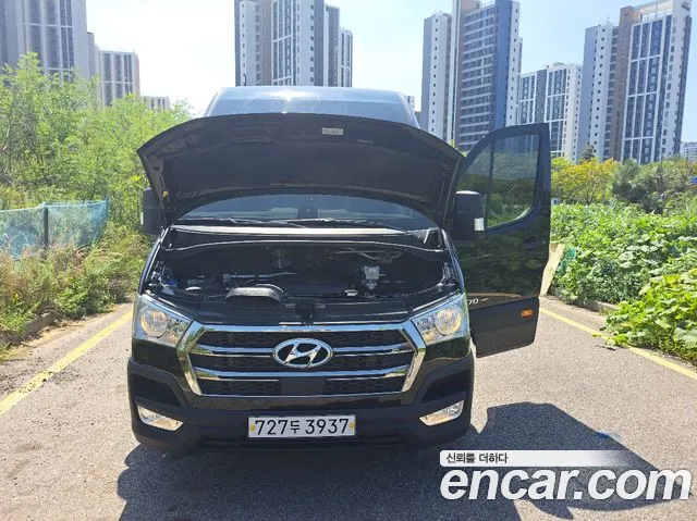 Hyundai Staria 2026 thumb 6