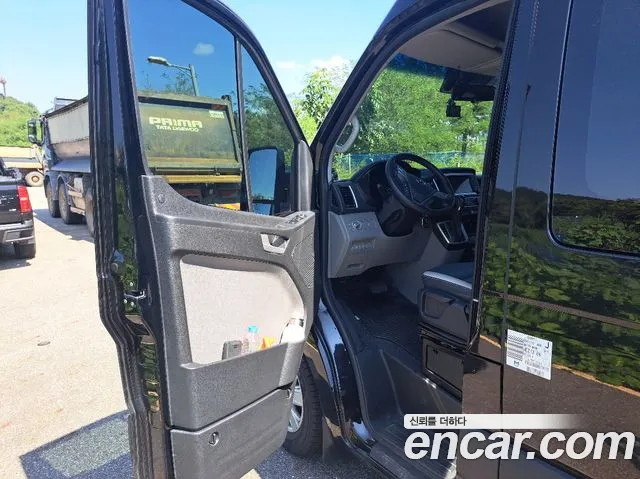 Hyundai Staria 2026 thumb 7