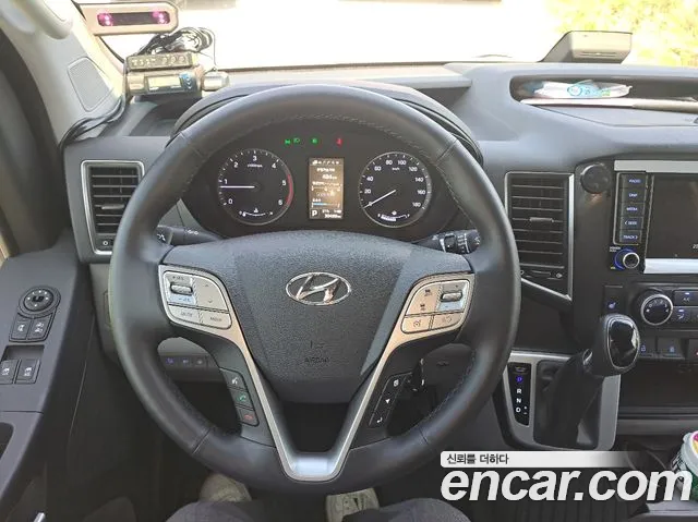 Hyundai Staria 2026 thumb 12