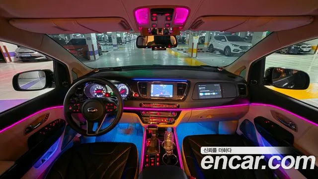 Kia Carnival 2019 thumb 9