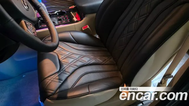 Kia Carnival 2019 thumb 10