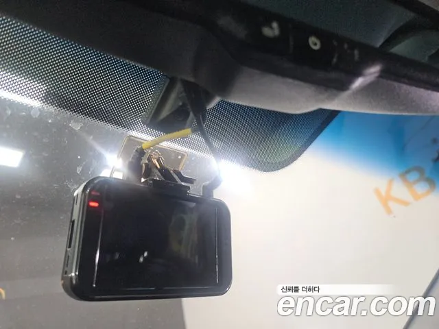 Kia Carens 2012 thumb 12