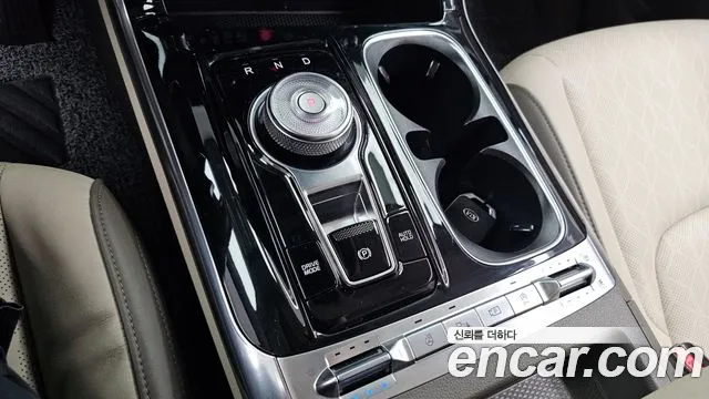 Kia Carnival 2021 thumb 9