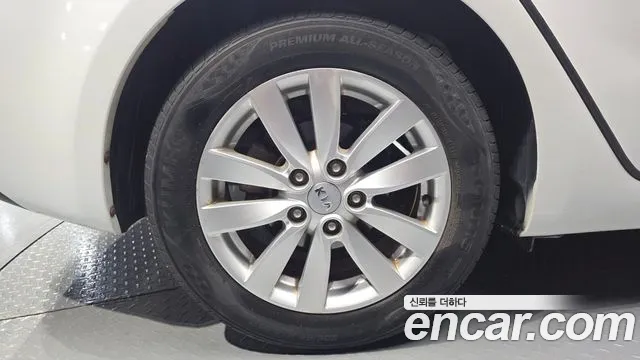 Kia K3 2013 thumb 5