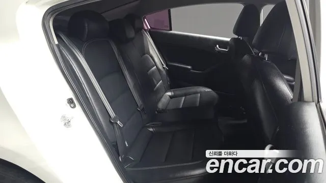 Kia K3 2013 thumb 11