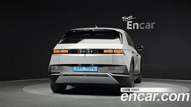Hyundai IONIQ 5 2021 thumb 4