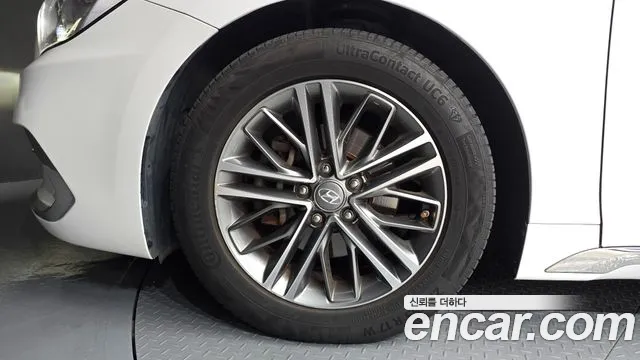 Hyundai Grandeur 2017 thumb 5