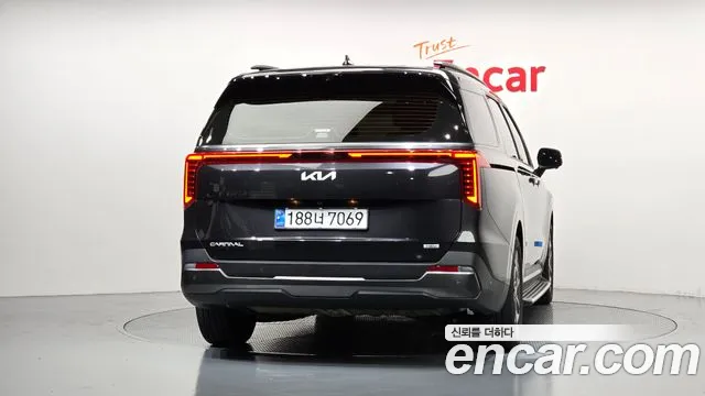 Kia Carnival 2024 thumb 4