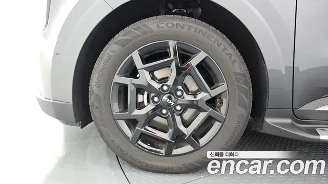 Kia Carnival 2024 thumb 5