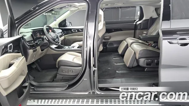 Kia Carnival 2024 thumb 11