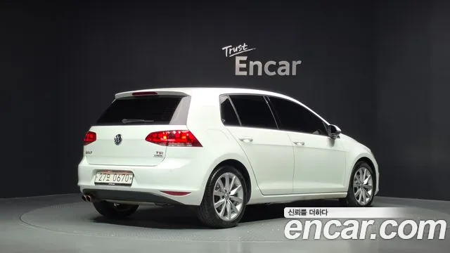 Volkswagen Golf Sportsvan 2016 thumb 2