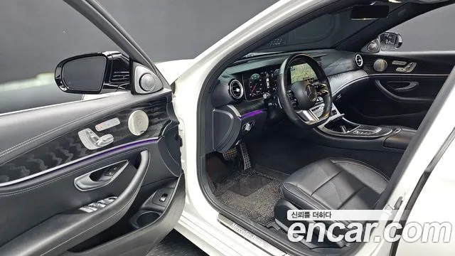 Mercedes-Benz E-Класс 2022 thumb 10